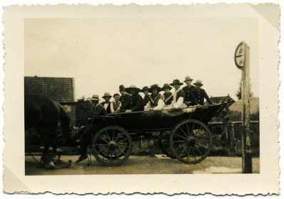 Brantgumer feest eind jaren 30   01