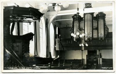 Ansichtkaart   Interieur NH kerk Hantum 1
