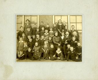 Schoolfoto Chr. School Hantumhuizen   III
