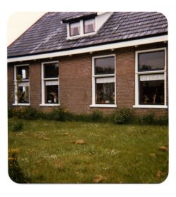 Huis Louwbuurt waar fam. Wierenga heeft gewoond