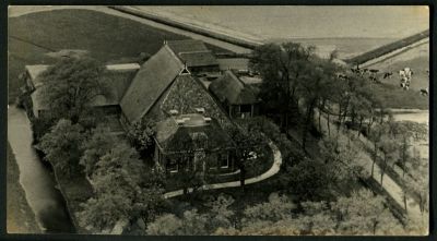 003   Pleats om 1950 hinne