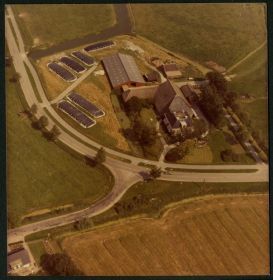 004   Pleats yn 1976