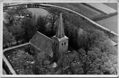 LF 15 NH kerk   Hantum   Uit de lucht