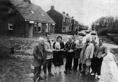gebeurtenissen   hantumhuizen erg ingenomen met rwee nieuwe woningen   22 november 1986