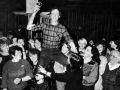 gebeurtenissen   hantumhuizen huldigde eigen elfstedenkampioen   28 februari 1986