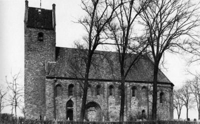 kerk hantumhuizen gezien vauit het zuiden