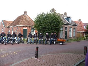 p1000871