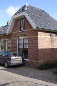 mb03