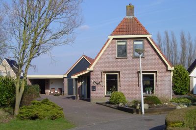 pl04b